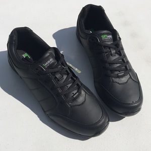 SR Max size 13 skid resistant shoes black Athletic